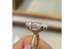 Understanding Why Small Diamonds Fall Out of a Ring Setting