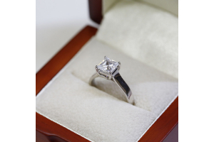 Princess Cut Diamond Engagement Rings