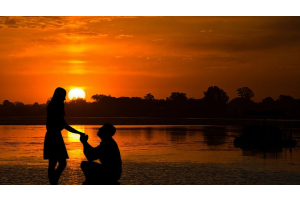 Man proposing to his girl