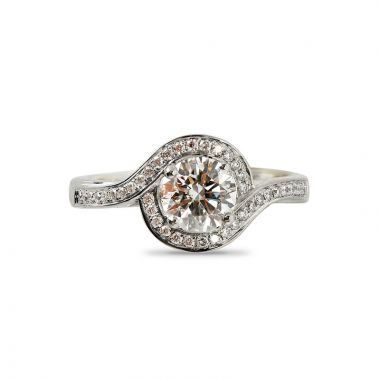 Vintage Round Halo Diamond Engagement Ring | Reve Diamonds